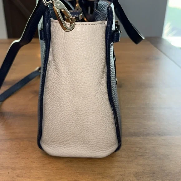 Kate Spade Navy and Cream Satchel - Picture 4 of 15